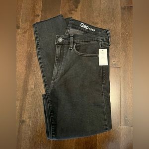 NWT - Gap mid Rise Slim Jeans in Washwell faded black